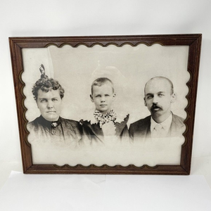 Family Portrait Photo Vintage Antique Reproduction Framed  15x19‎